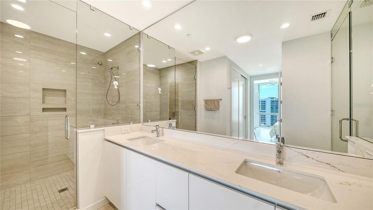 301 Quay, Unit 1507, Sarasota, FL 34236 Photo