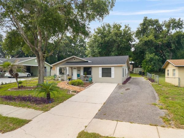 1015 W MONTROSE STREET , CLERMONT, FL 34711