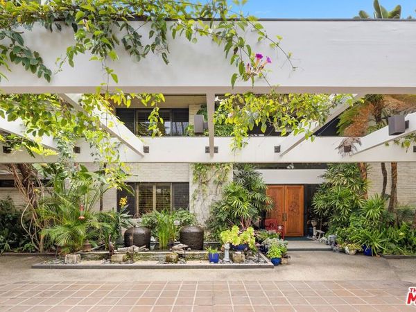 715 N Beverly Drive, Beverly Hills, CA 90210