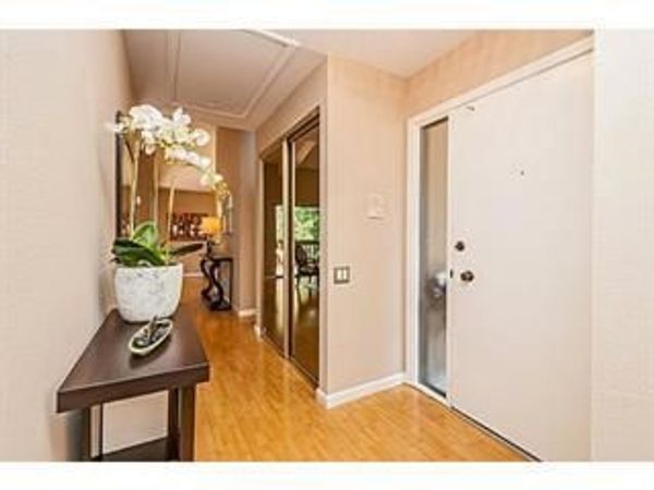 3358 Brittan Avenue, Unit 18, San Carlos, CA 94070