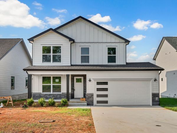 2804 Brewster Dr, Clarksville, TN 37042