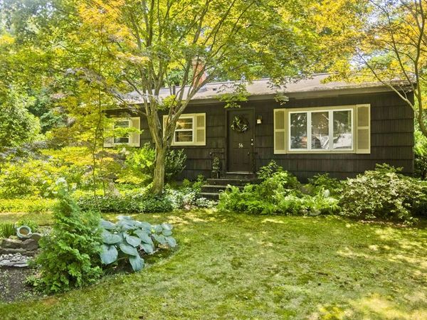 56 Santa Maria St, Springfield, MA 01104