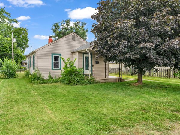2816 16th Street , Columbus, IN 47201