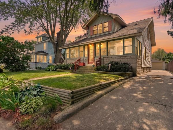 50 W Cherry Avenue, Zeeland, MI 49464