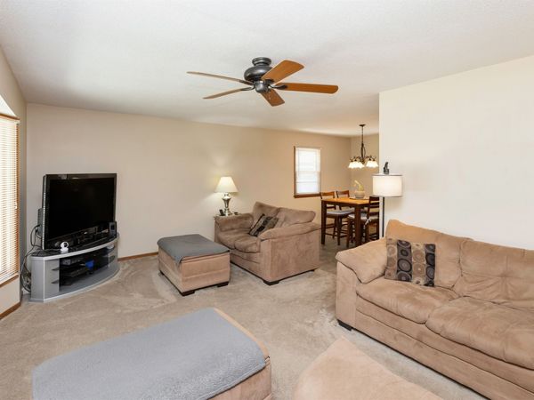 4116 74th Street, Urbandale, IA 50322