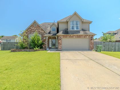 19822 E 38th Place S Broken Arrow, OK 74014