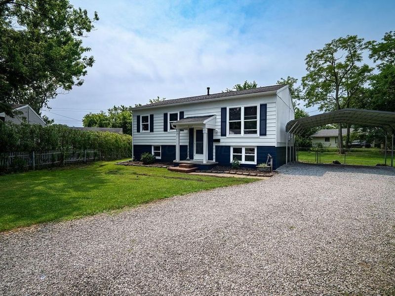 2007 Willowood Court, Ontario, OH 44906 Photo 2