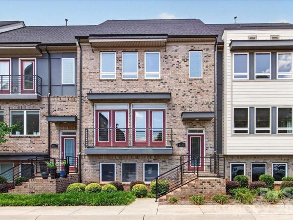 2115 Garabrandt Lane , Charlotte, NC 28204