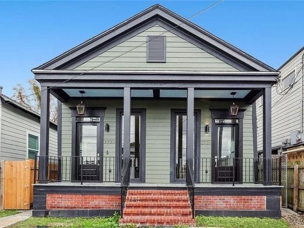 2721 PENISTON Street, New Orleans, LA 70115