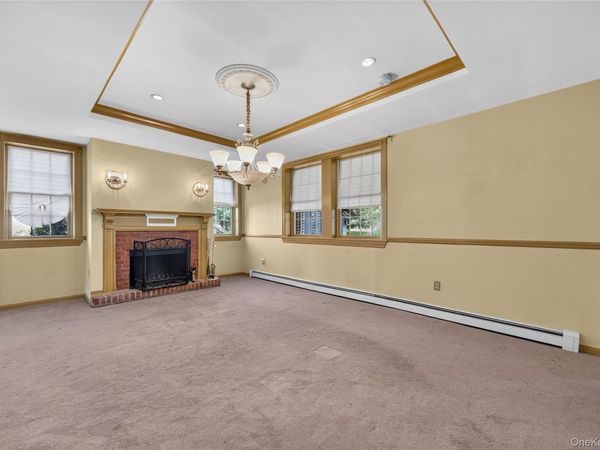 116 5th Street , Garden City, NY 11530