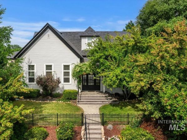1155 N Ballantyne, Eagle, ID 83616