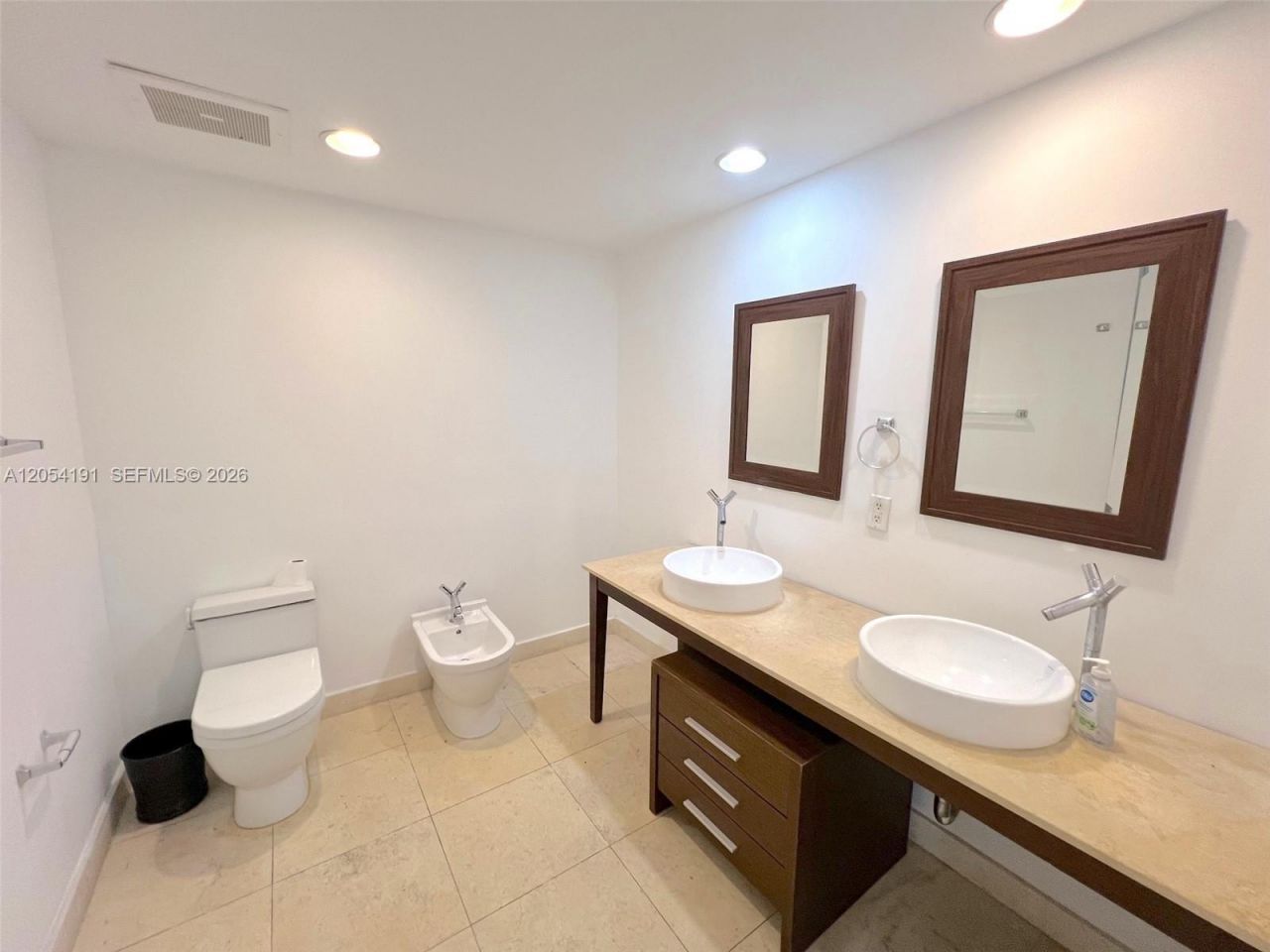 495 Brickell Av , Unit 4208, Miami, FL 33131 Photo