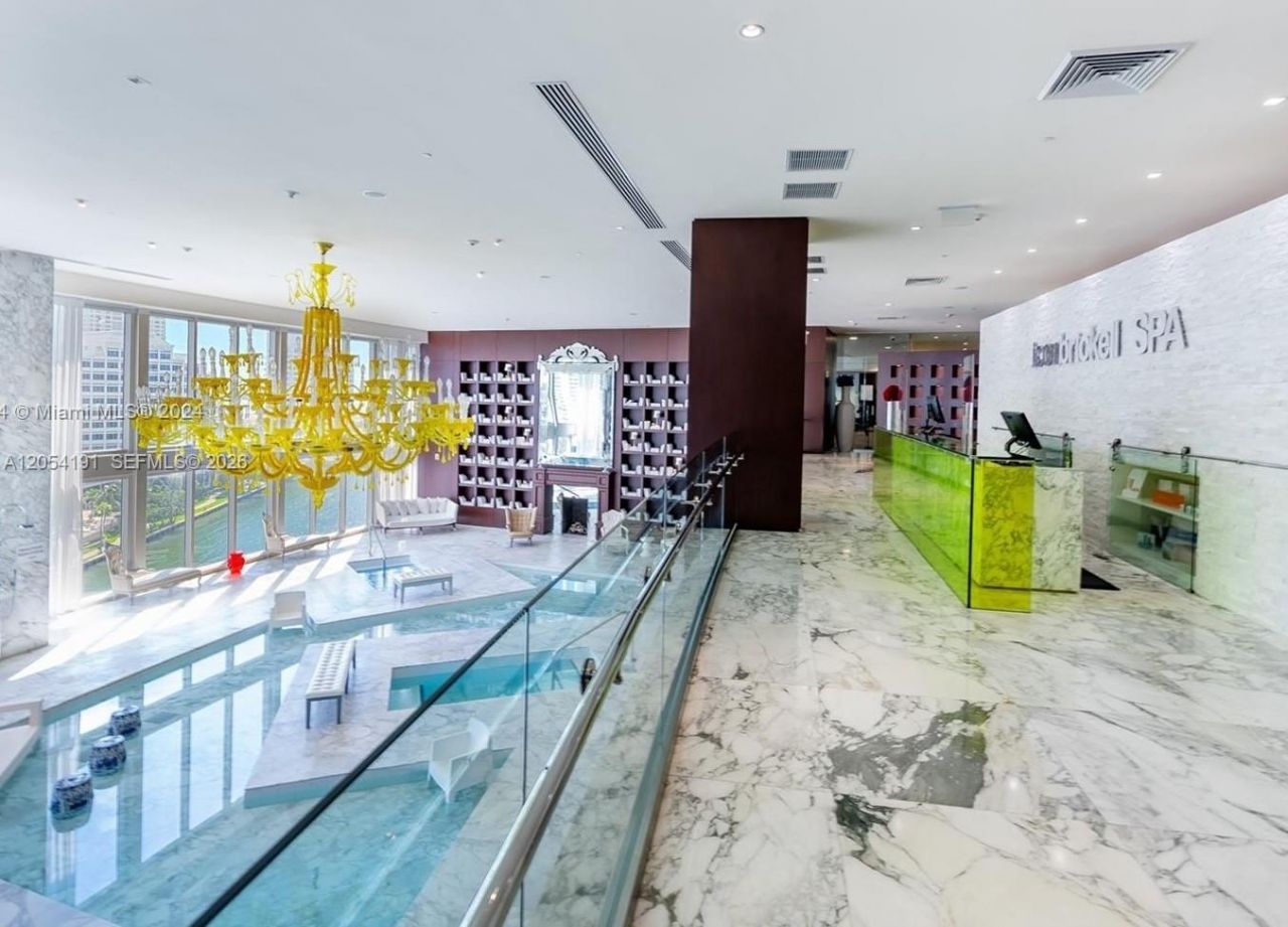 495 Brickell Av , Unit 4208, Miami, FL 33131 Photo