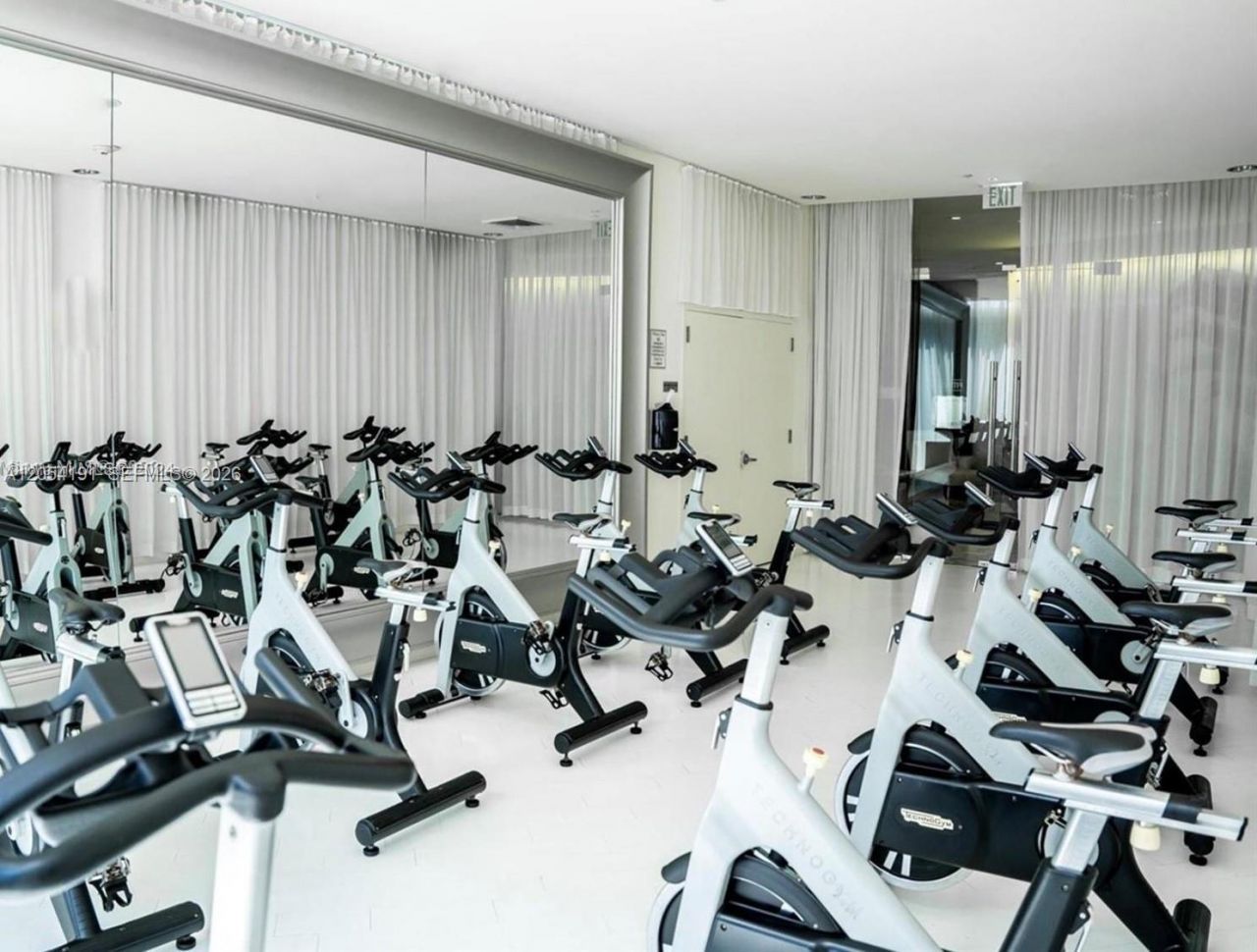 495 Brickell Av , Unit 4208, Miami, FL 33131 Photo