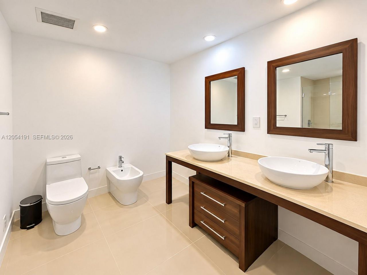 495 Brickell Av, Unit 4208, Miami, FL 33131 Photo