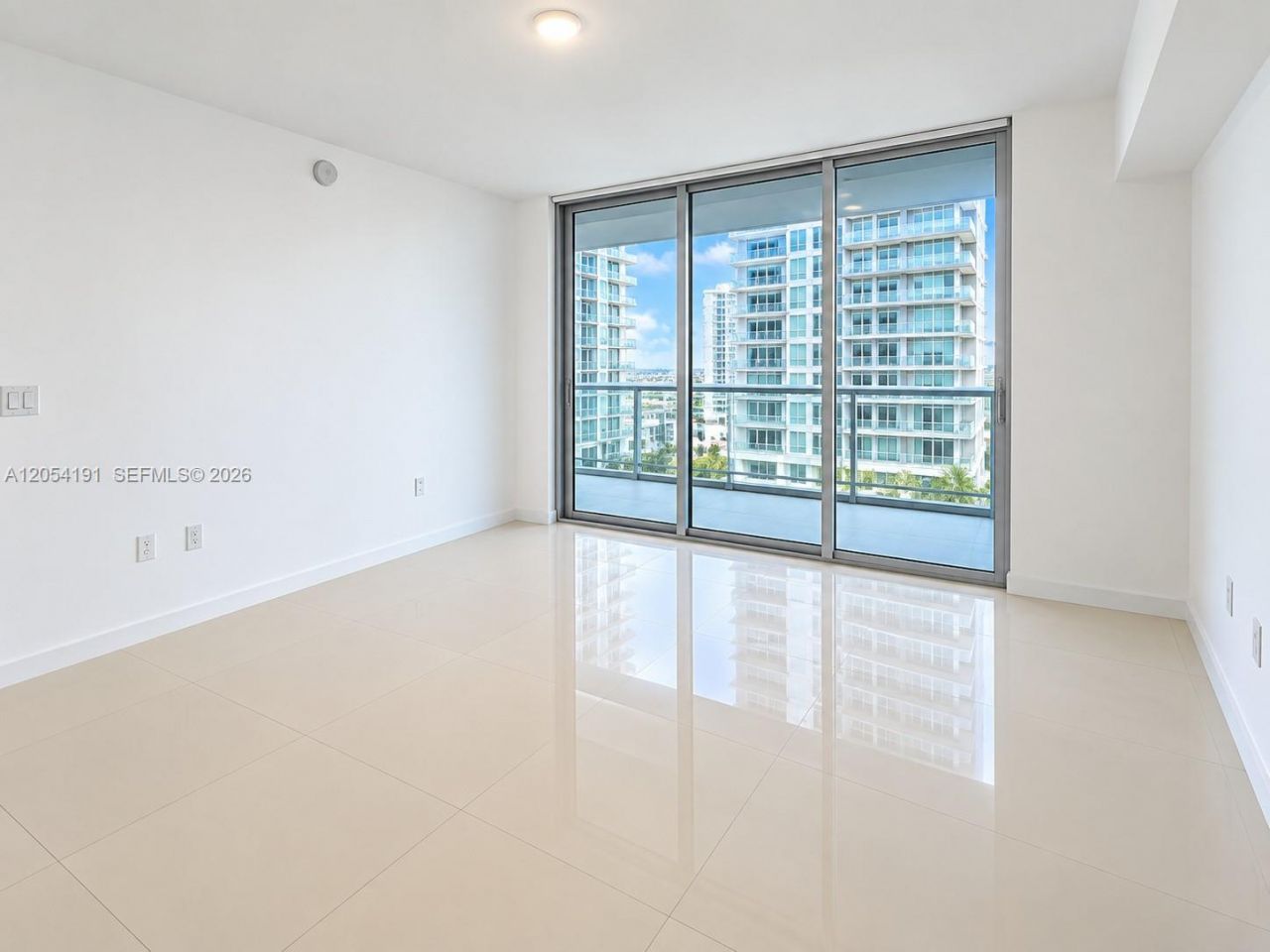 495 Brickell Av, Unit 4208, Miami, FL 33131 Photo