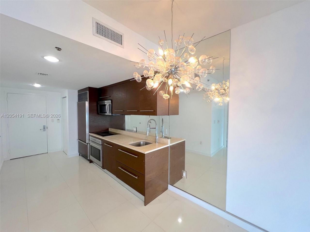 495 Brickell Av , Unit 4208, Miami, FL 33131 Photo