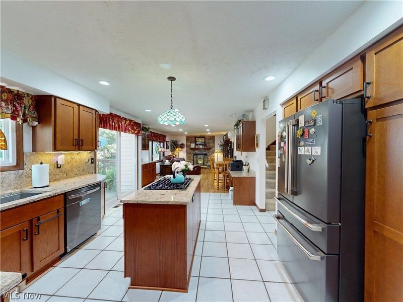 32145 Sedgefield Oval, Solon, OH 44139 Photo 11