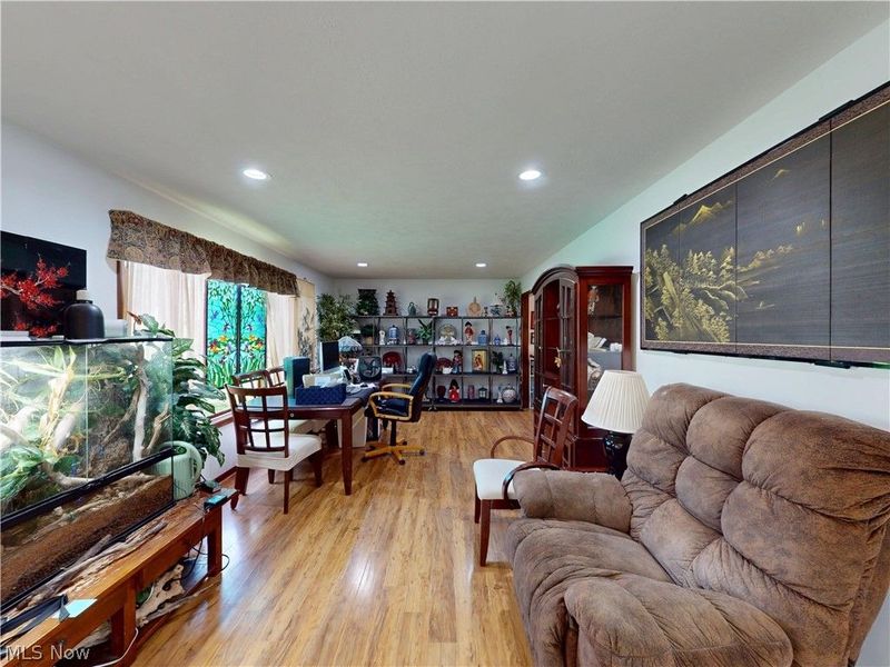 32145 Sedgefield Oval, Solon, OH 44139 Photo 2