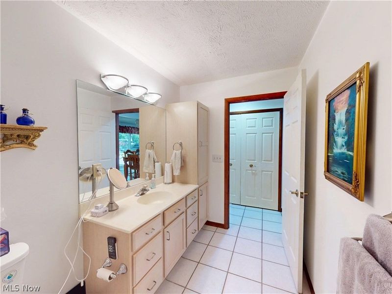 32145 Sedgefield Oval, Solon, OH 44139 Photo 21