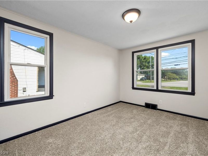46175 Middle Ridge Road , Amherst, OH 44001 Photo 15