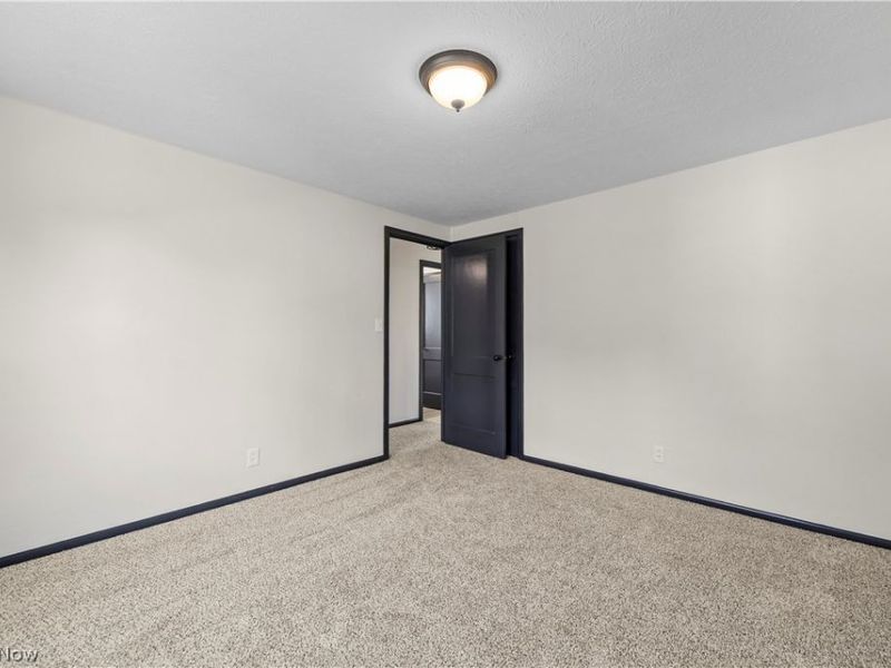 46175 Middle Ridge Road , Amherst, OH 44001 Photo 22