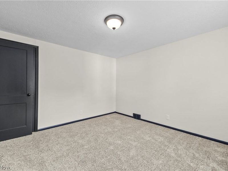46175 Middle Ridge Road , Amherst, OH 44001 Photo 23