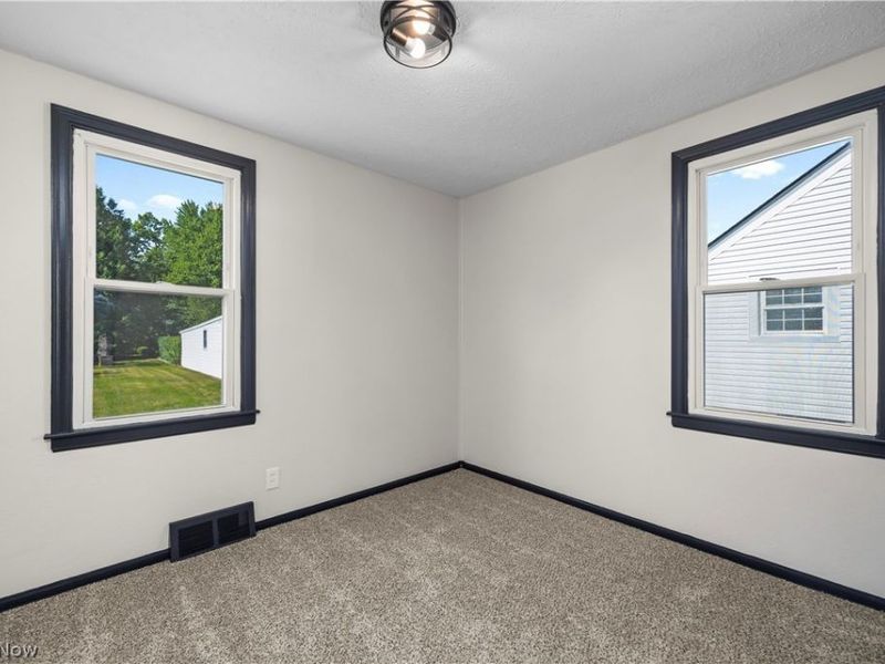 46175 Middle Ridge Road , Amherst, OH 44001 Photo 24