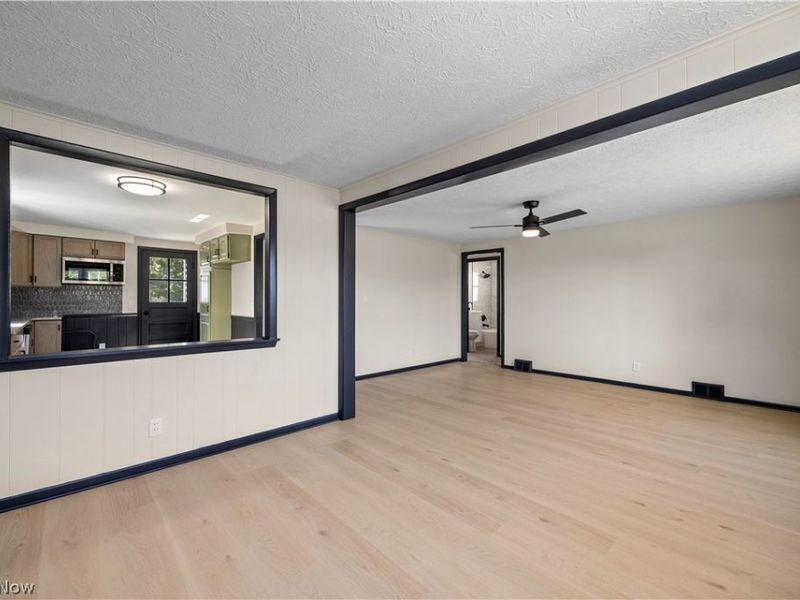 46175 Middle Ridge Road , Amherst, OH 44001 Photo 8