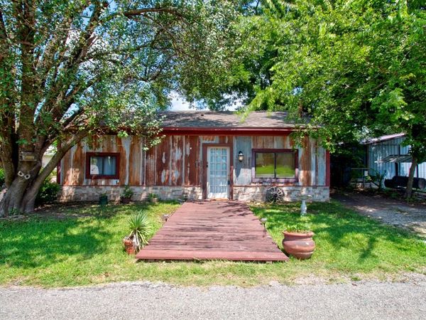 12 Old Shawnee Trail Drive, Gordonville, TX 76245