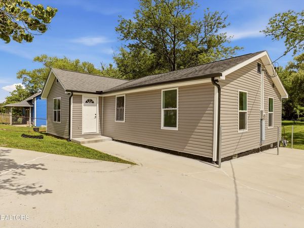 477 Marlow Circle, Clinton, TN 37716