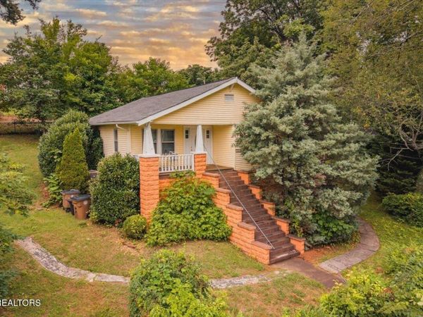 1211 Moses Ave, Knoxville, TN 37921