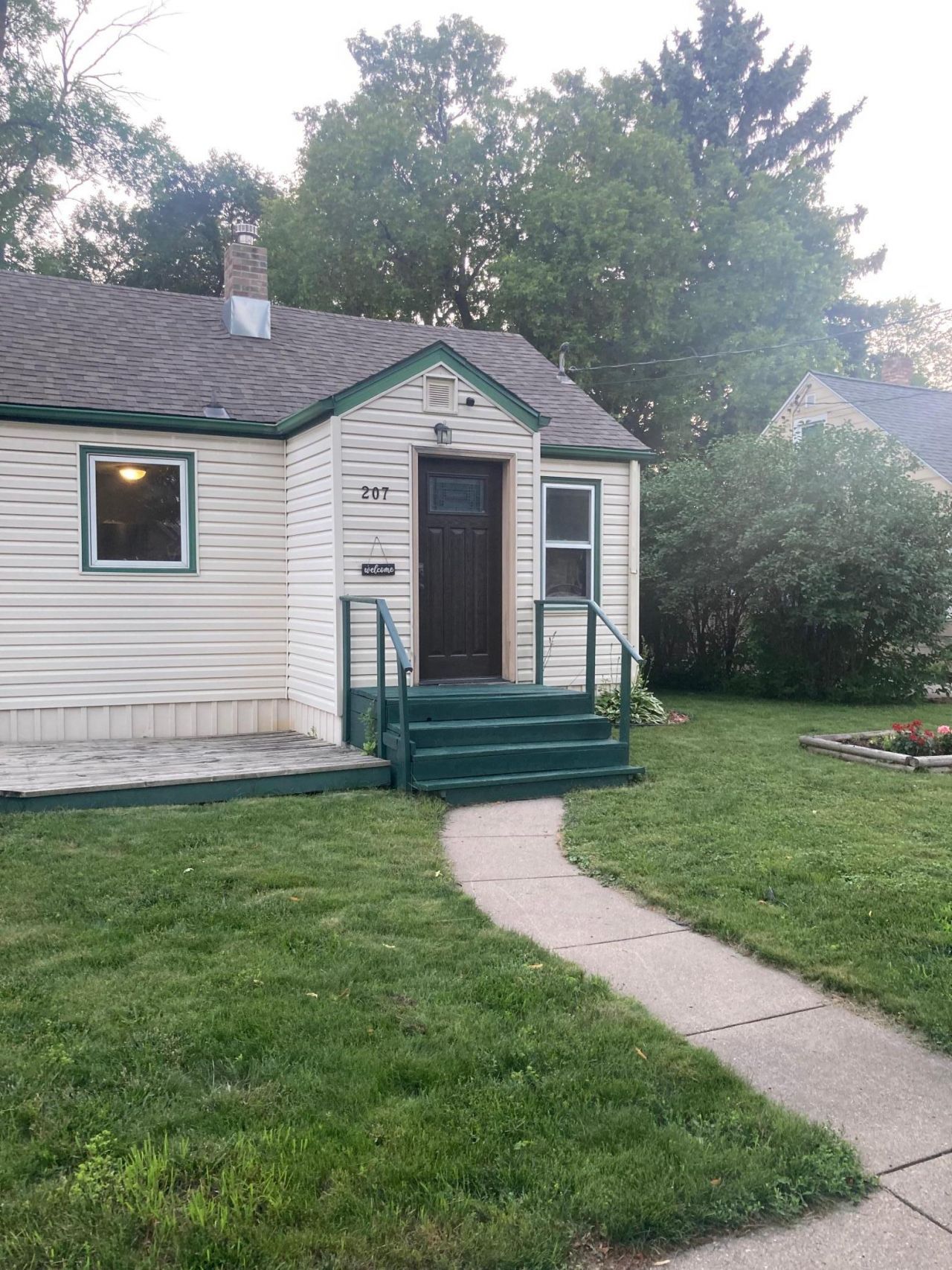 207 14th Street S primary photo