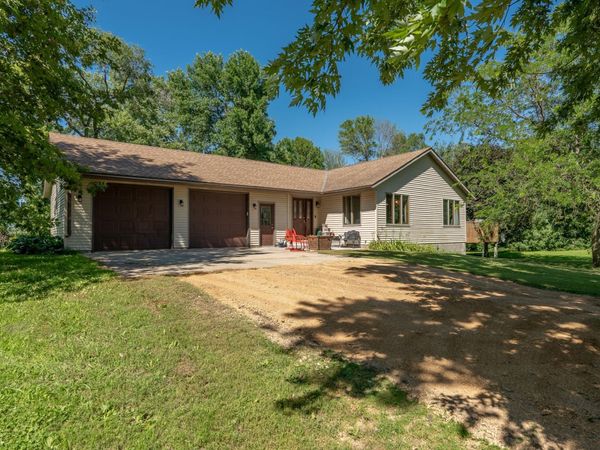 22346 302nd Street, Belle Plaine, MN 56011