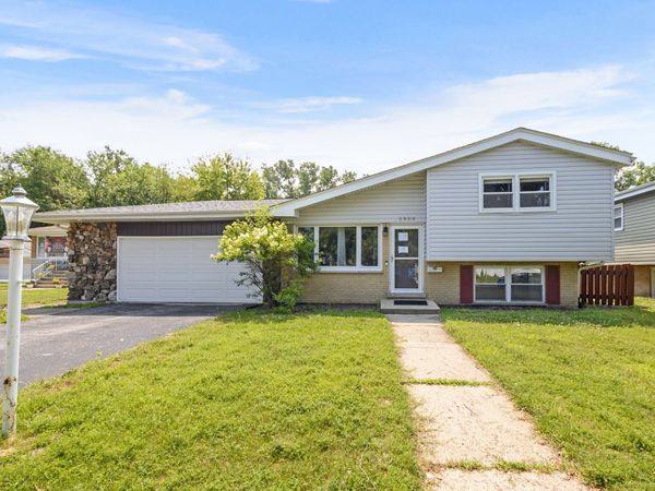 5909 W 99th Street , Oak Lawn, IL 60453