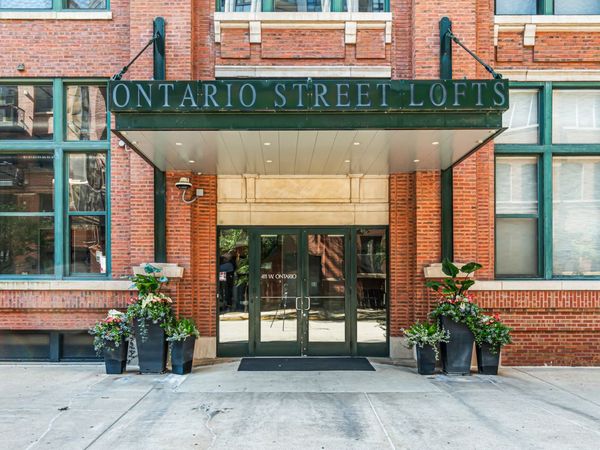 411 W Ontario Street , Unit 407, Chicago, IL 60654