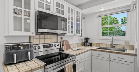 4121 53rd St, Sacramento, CA 95820 Photo