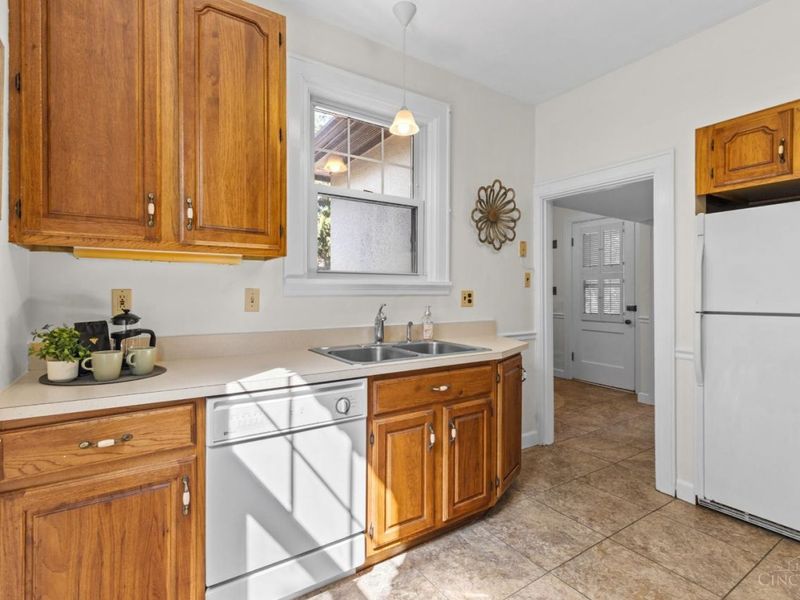 3841 Hyde Park Avenue, Cincinnati, OH 45209 Photo 16