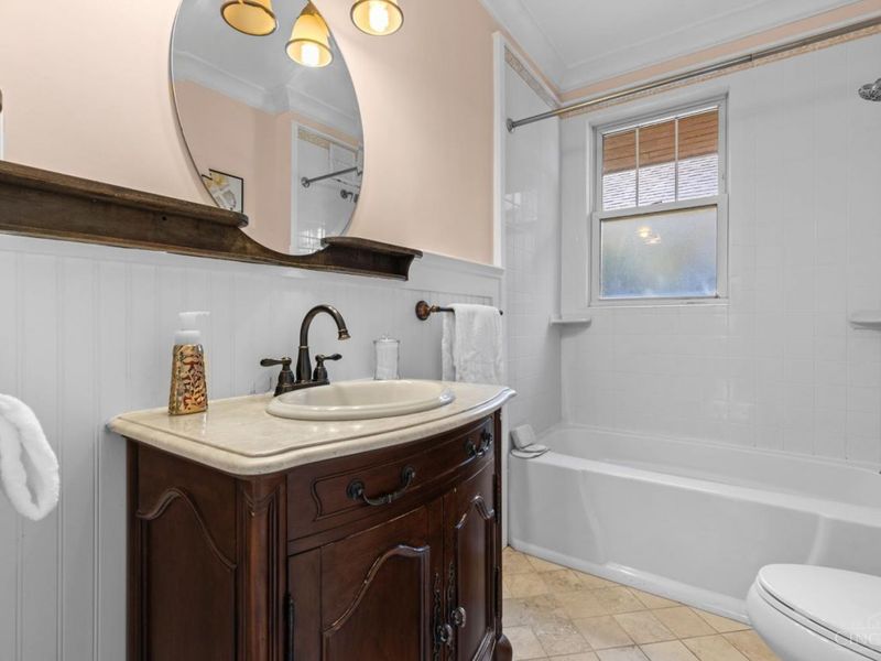 3841 Hyde Park Avenue, Cincinnati, OH 45209 Photo 22