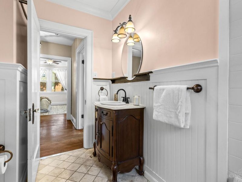 3841 Hyde Park Avenue, Cincinnati, OH 45209 Photo 23