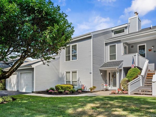 17 Lakeview Drive , Manorville, NY 11949