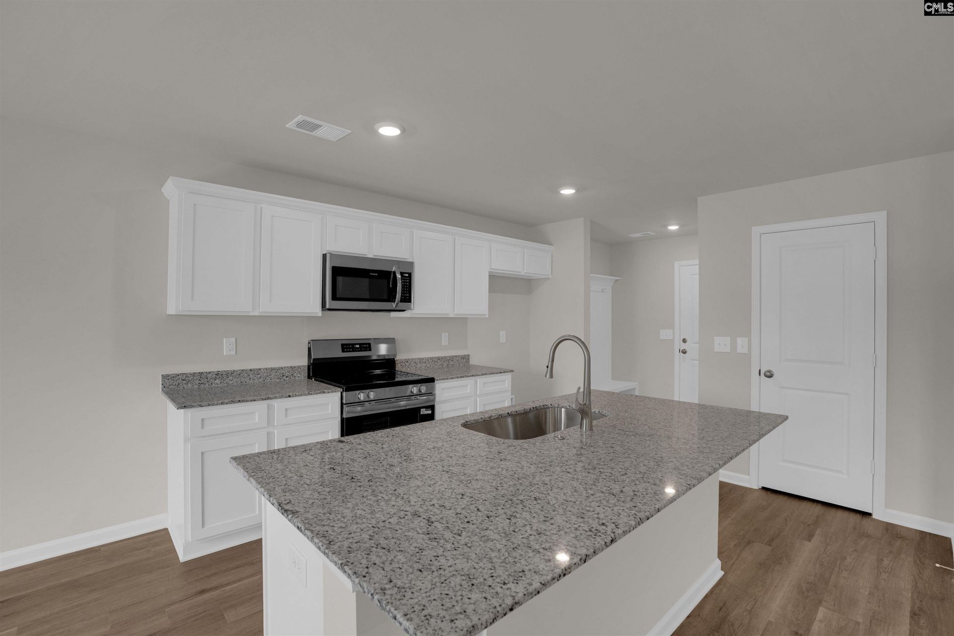 304 W Pond Court  Photo 10