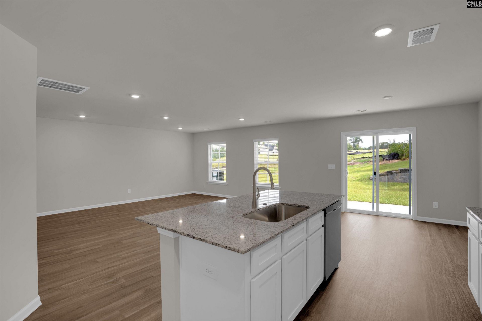 304 W Pond Court  Photo 12