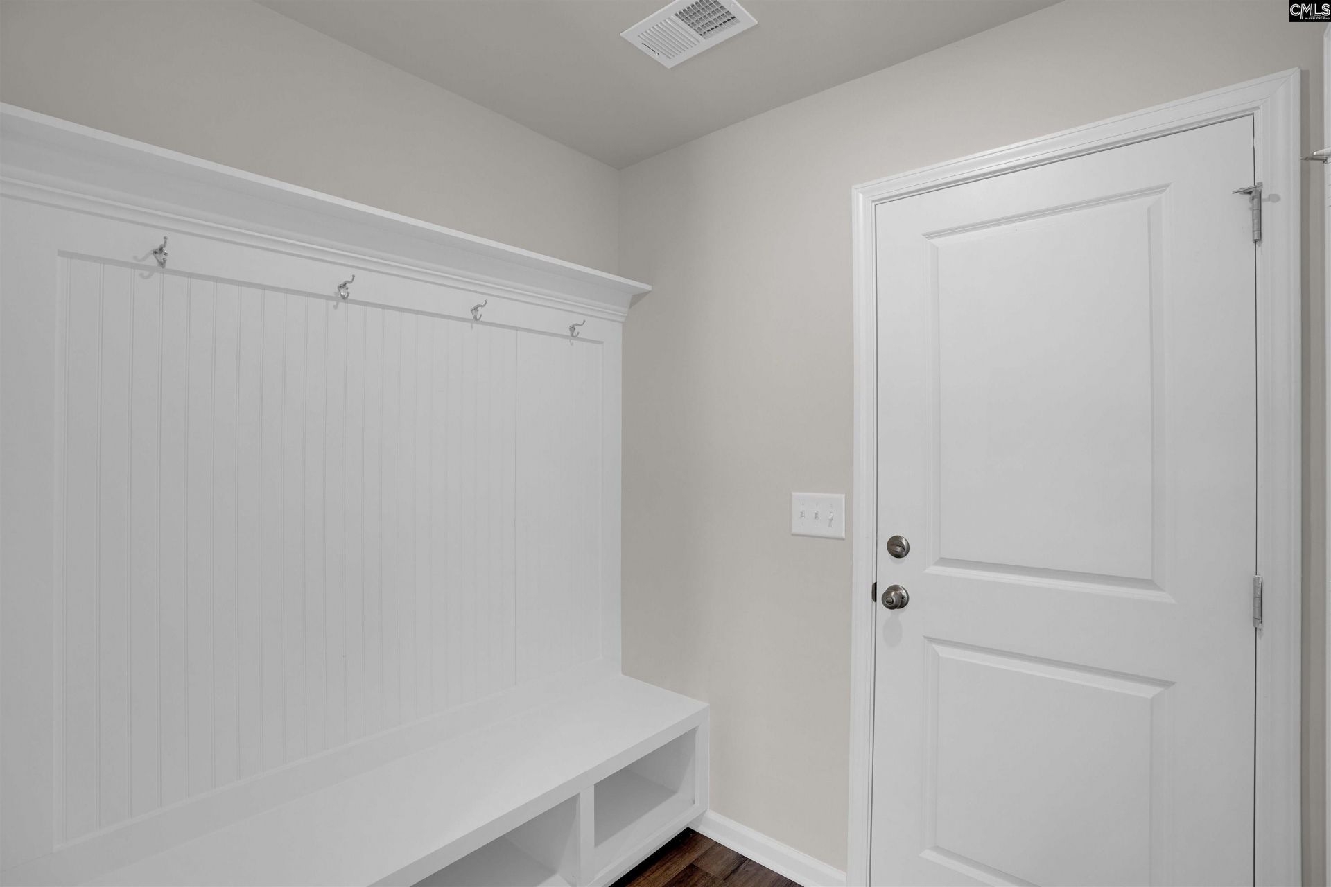 304 W Pond Court  Photo 13
