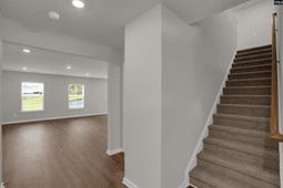 304 W Pond Court  photo 4