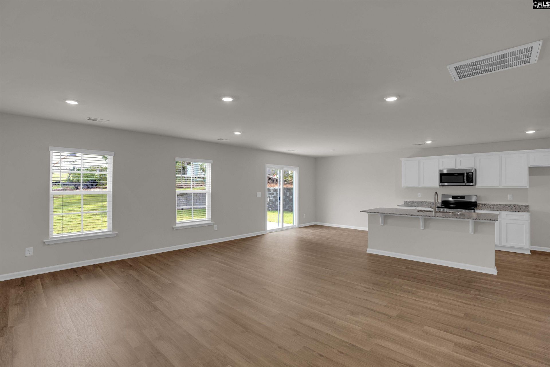 304 W Pond Court  Photo 6