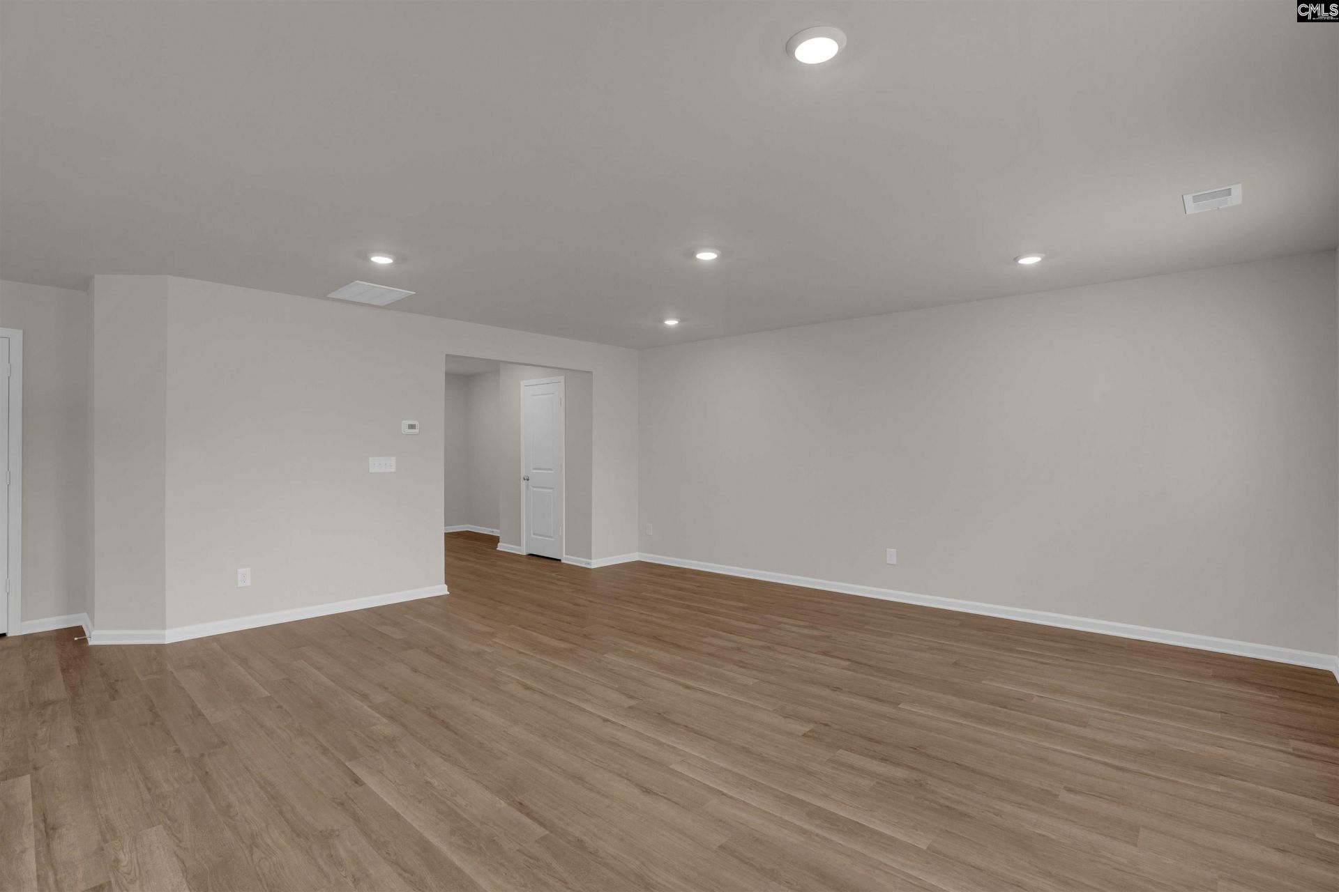 304 W Pond Court  Photo 8