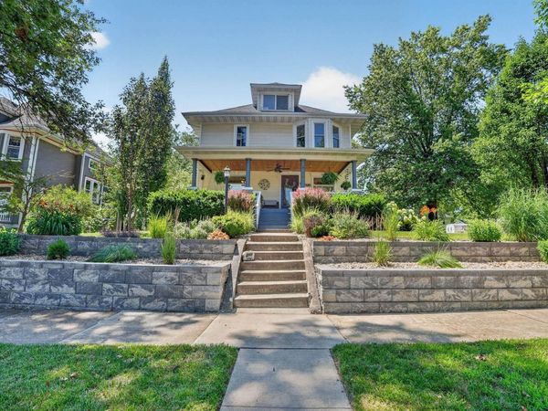 1703 Clay Street, Cedar Falls, IA 50613