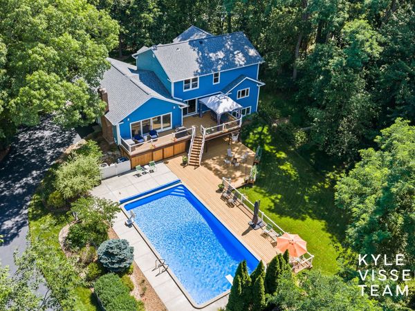 6728 Gleneagles Drive SE, Grand Rapids, MI 49546