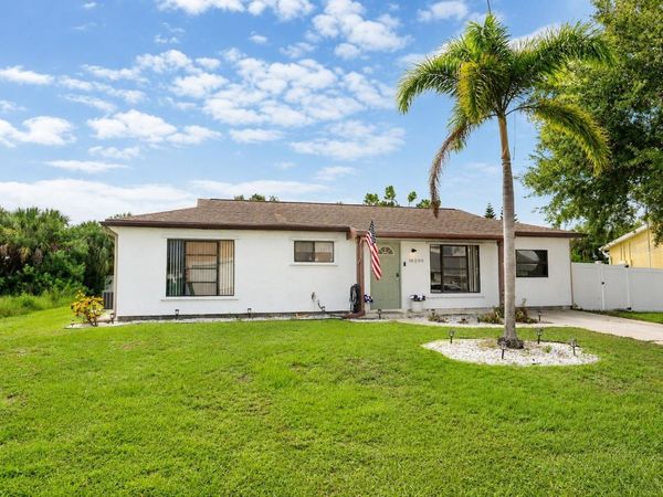 18295 VAN NUYS CIRCLE, PORT CHARLOTTE, FL 33948